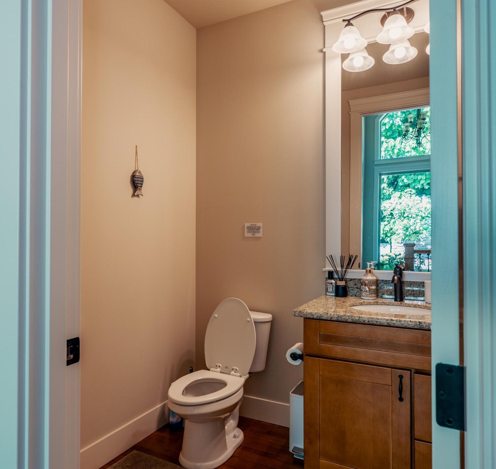 Stunning House With Views Of Puget Sound! Ideal For Family Reunions Edmonds Exteriér fotografie