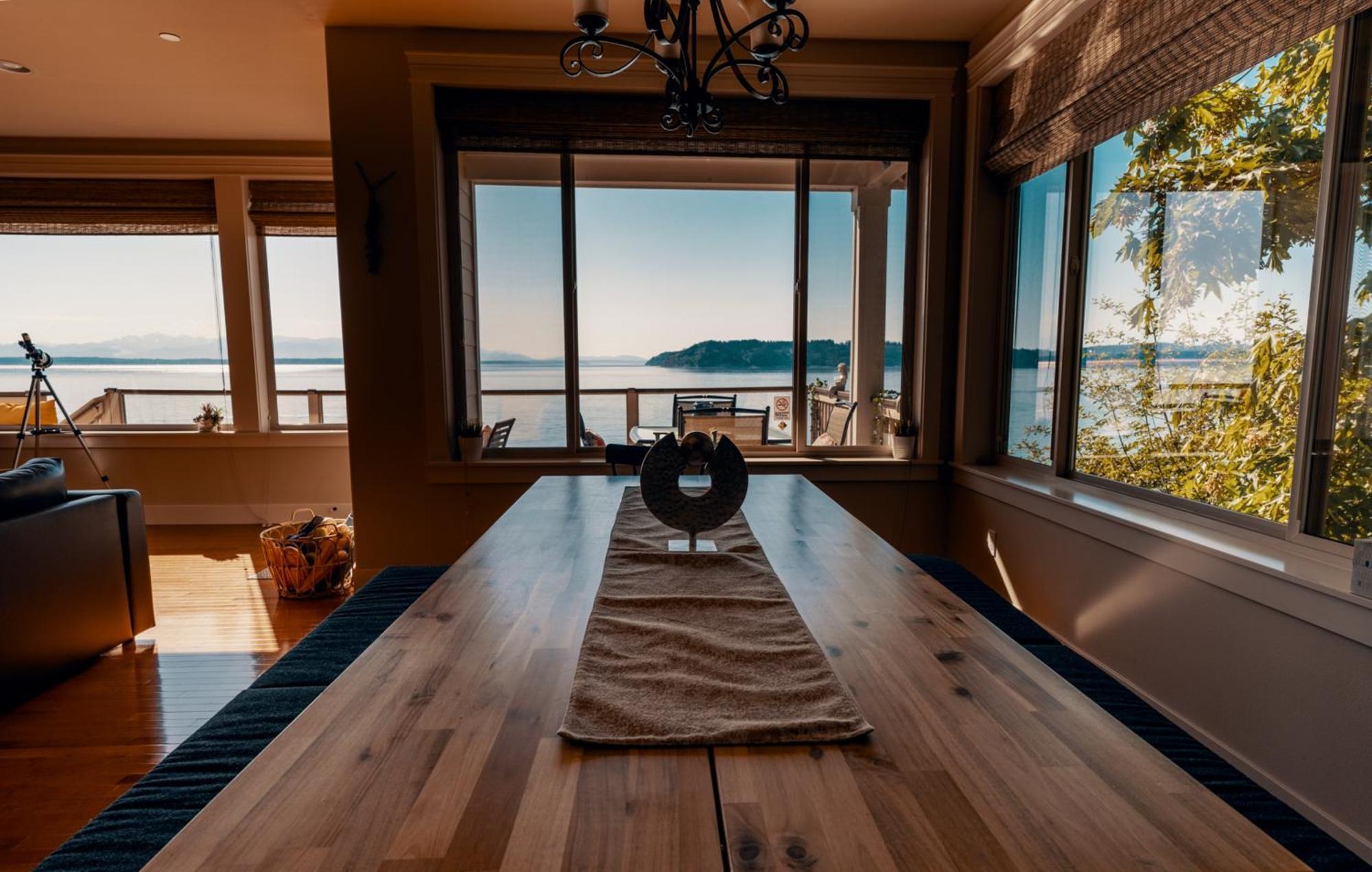 Stunning House With Views Of Puget Sound! Ideal For Family Reunions Edmonds Exteriér fotografie