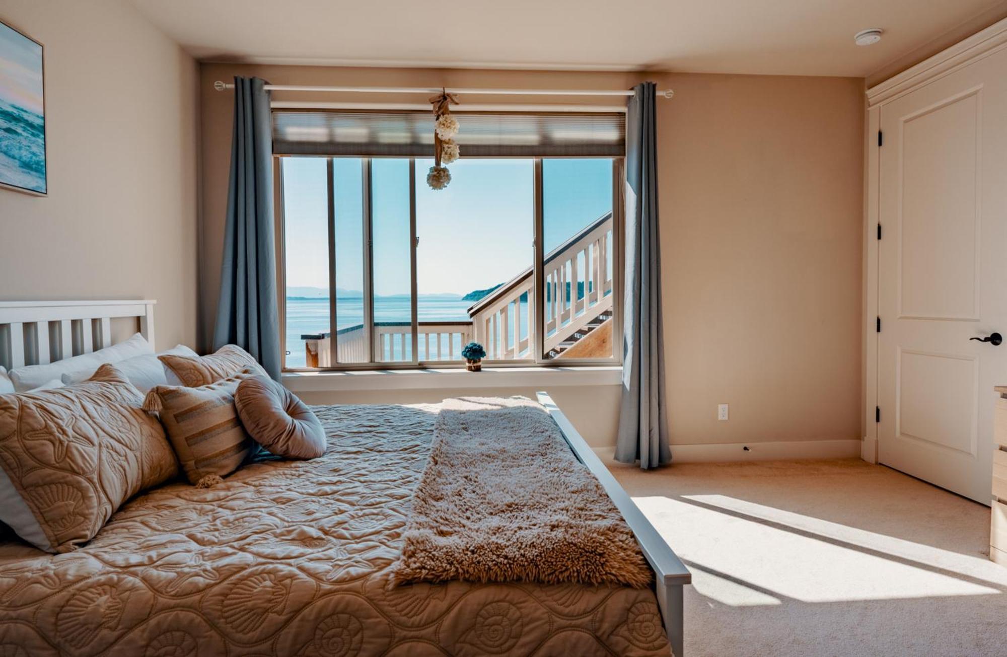Stunning House With Views Of Puget Sound! Ideal For Family Reunions Edmonds Exteriér fotografie