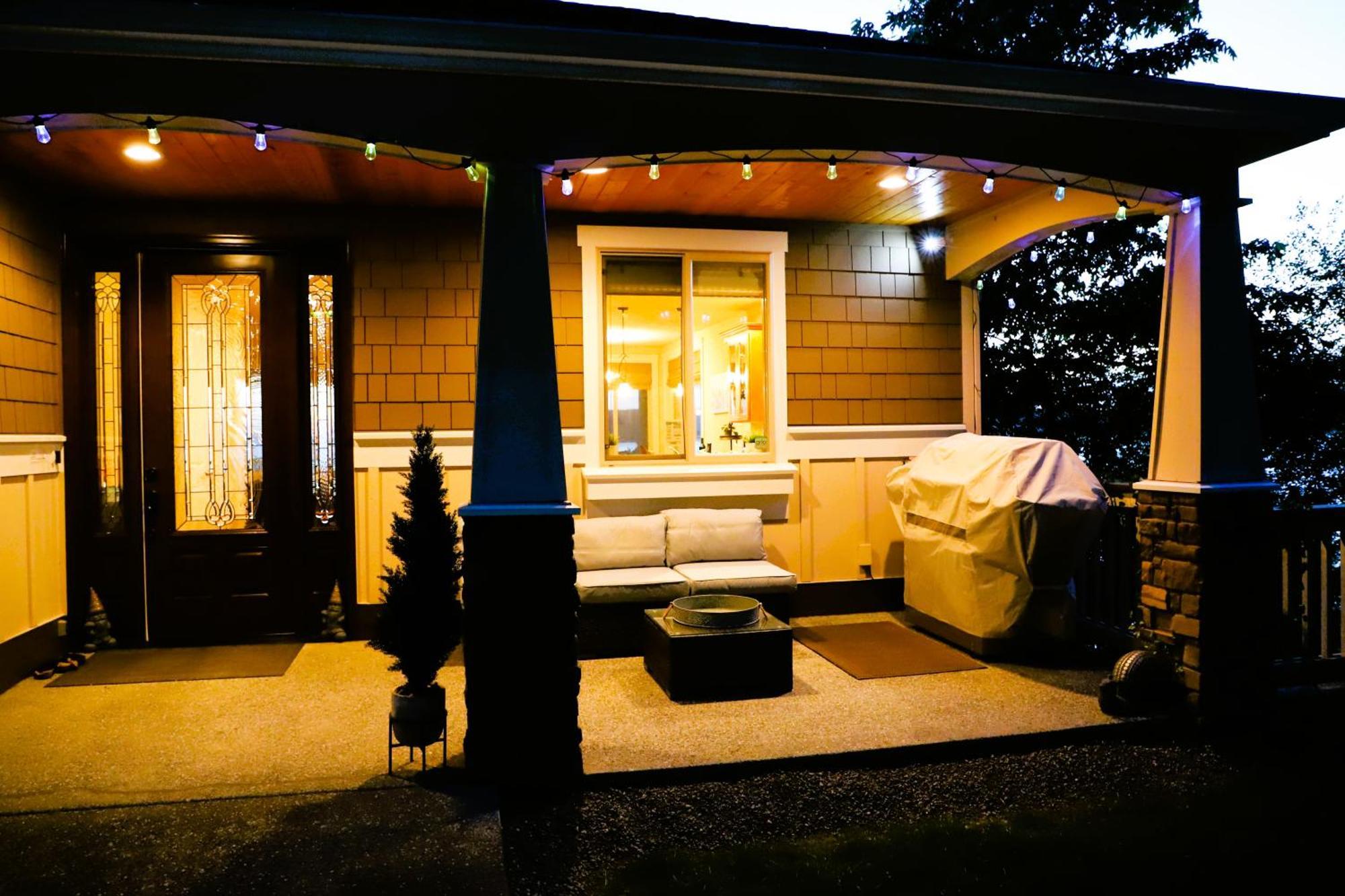 Stunning House With Views Of Puget Sound! Ideal For Family Reunions Edmonds Exteriér fotografie