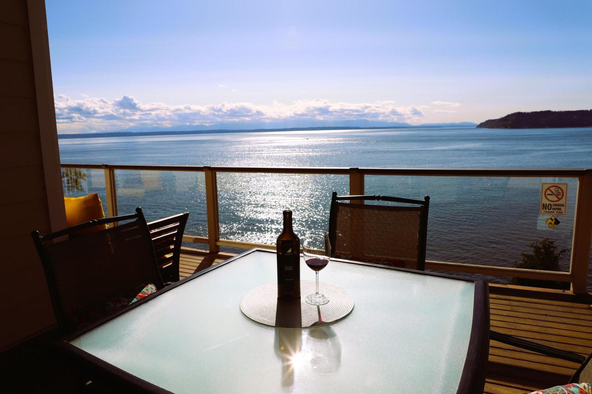 Stunning House With Views Of Puget Sound! Ideal For Family Reunions Edmonds Exteriér fotografie